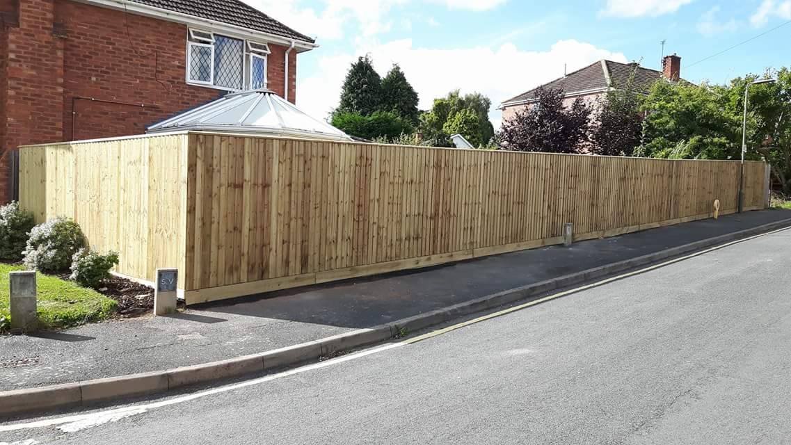 Closeboard fence frontage