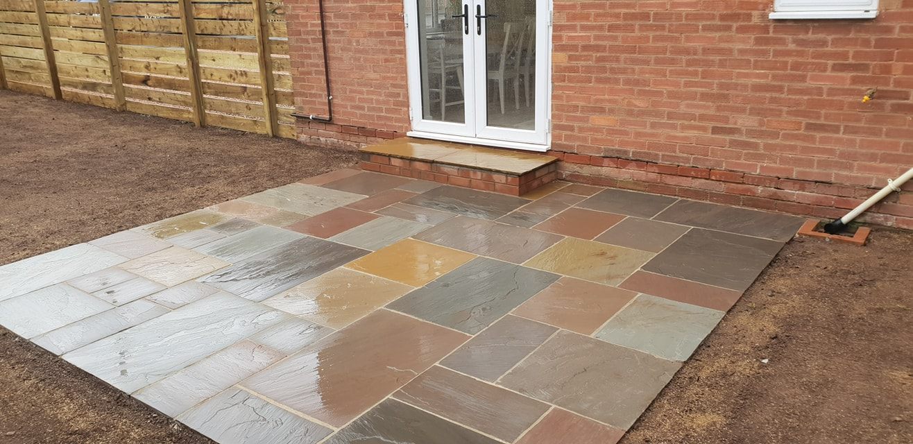 Compact sandstone patio at Wellington